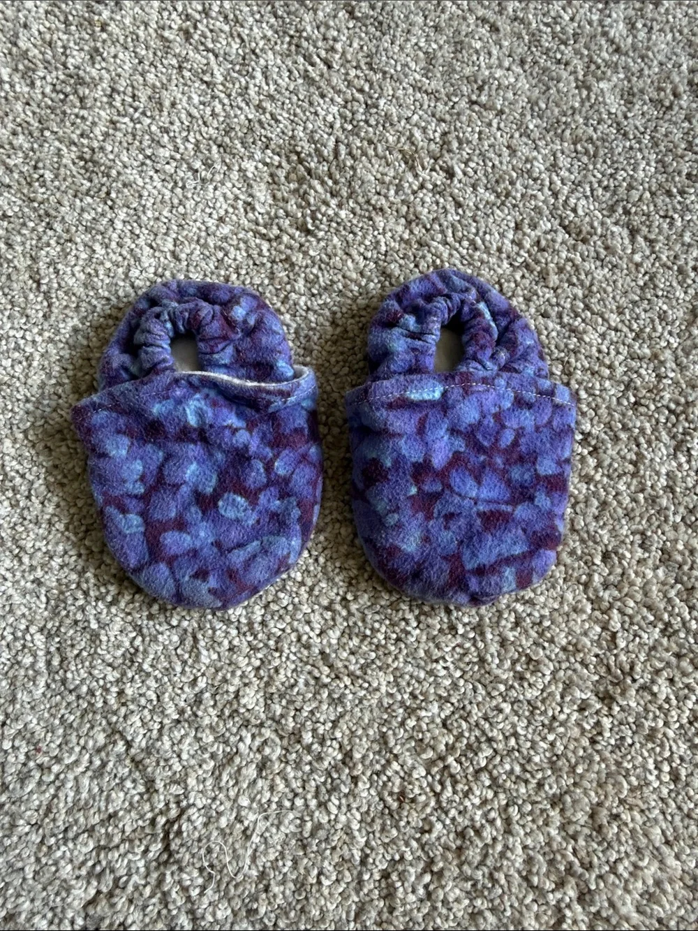 Plush Purple Patterned Baby Booties Fleece Slip-On 0-6 Months